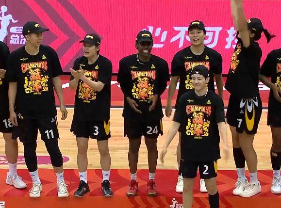 B体育首页-广东女篮逆袭3-1夺冠！杨舒予夺总决赛MVP
