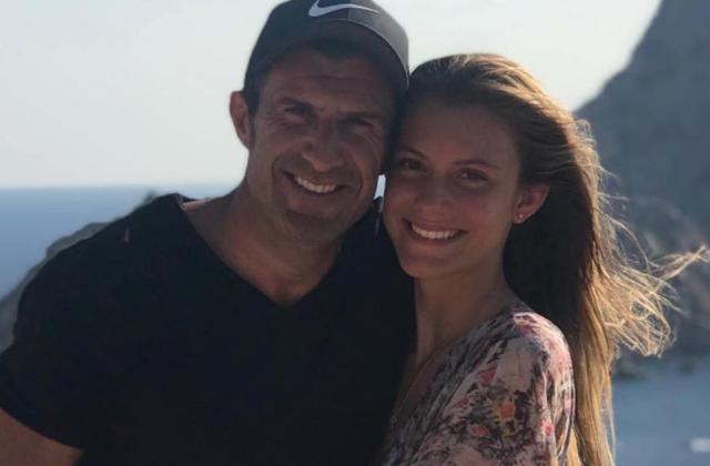 B体育赛事资讯-菲戈仨闺女美艳如花 大女儿跟西班牙国王表弟拍拖