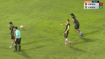 B体育体育报道-【中超】张玉宁进球侯森低级失误 8人蓉城2比3国安