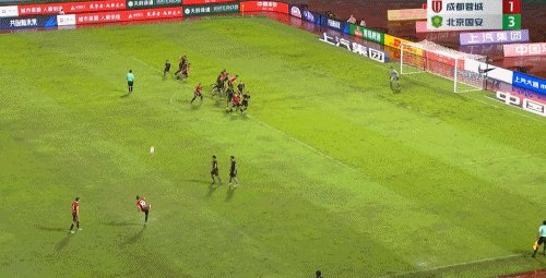 B体育体育报道-【中超】张玉宁进球侯森低级失误 8人蓉城2比3国安